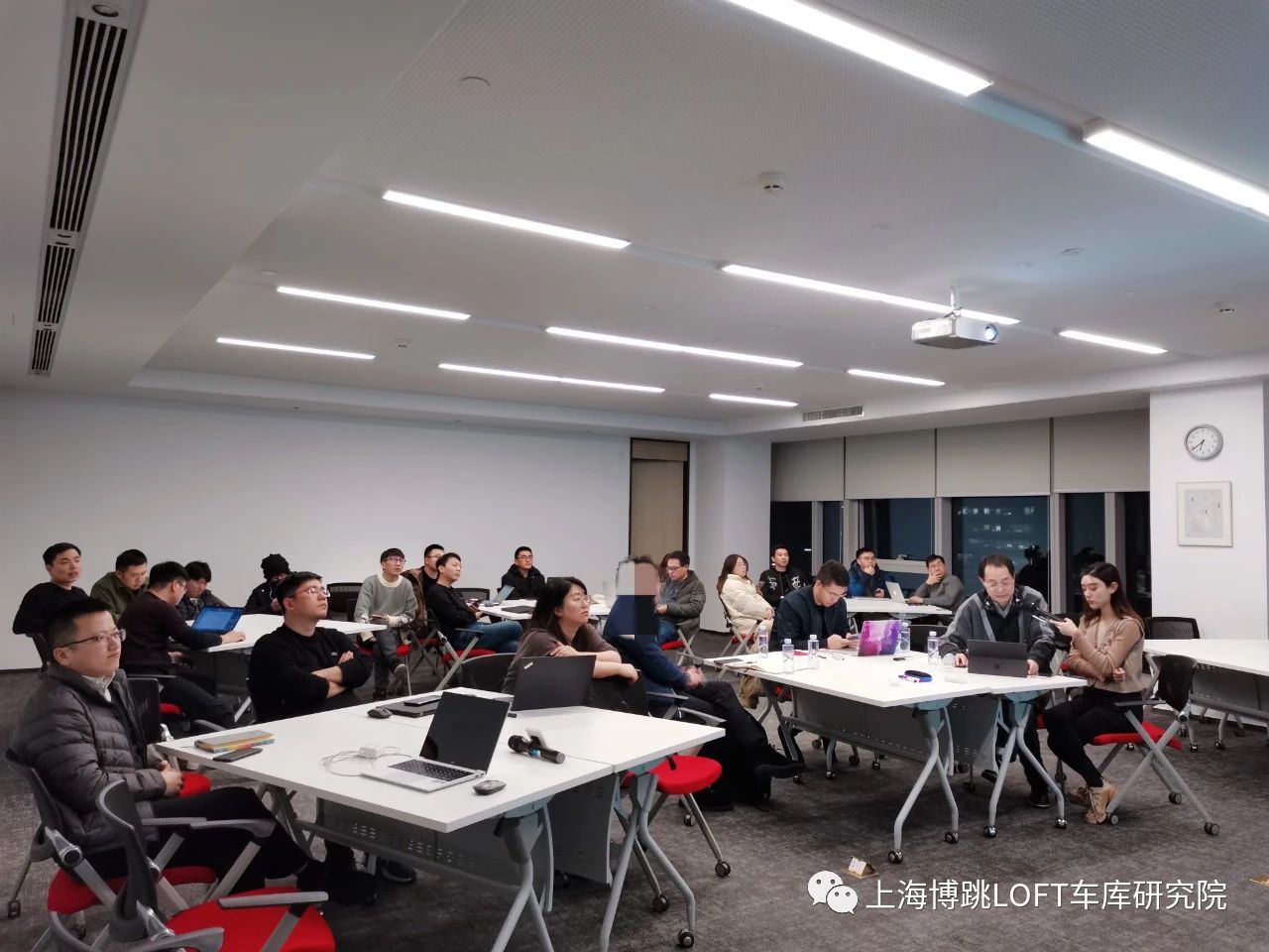 定安杭州LOFT车库专题会